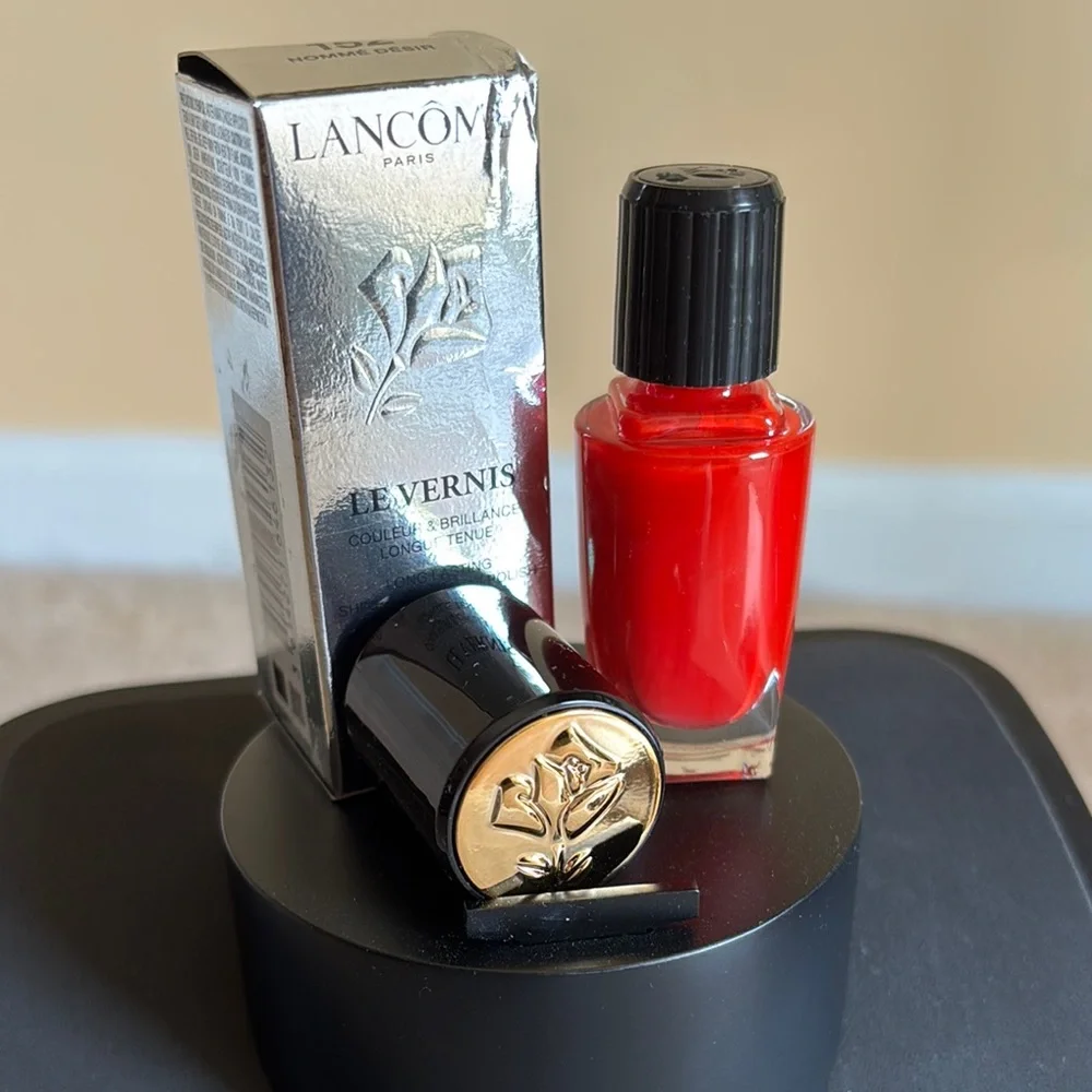 Lancôme Le Vernis nail polish